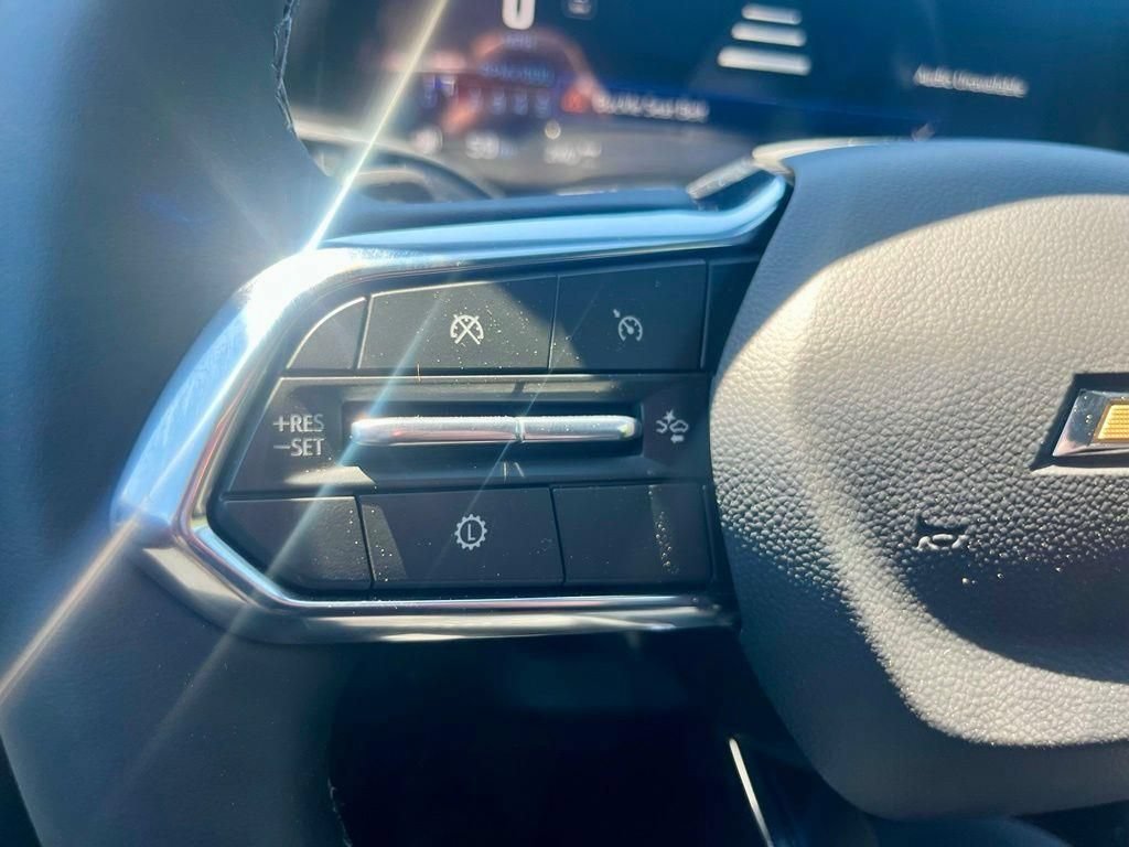 New 2026 Chevrolet Equinox LT w/ Safety and Technology Package AWD/4WD image 18