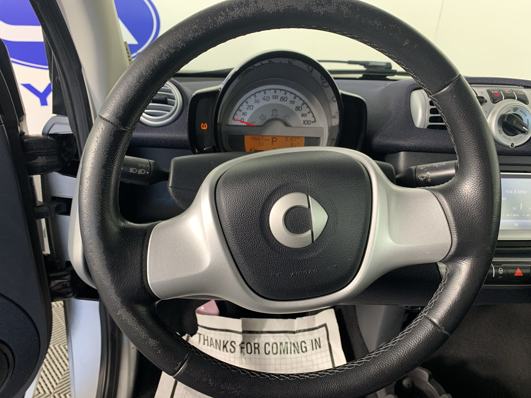 Used 2015 smart fortwo pure RWD image 16