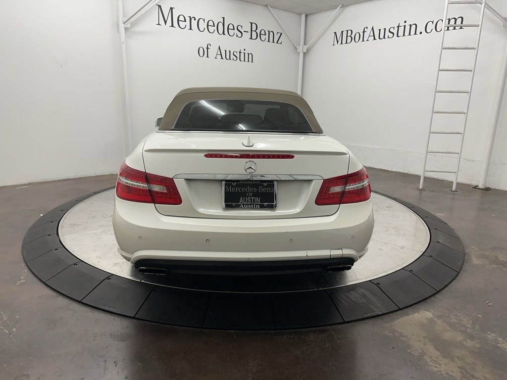 Used 2011 Mercedes-Benz E 550 Cabriolet image 6