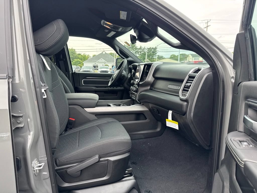 New 2026 RAM 2500 Big Horn AWD/4WD image 25
