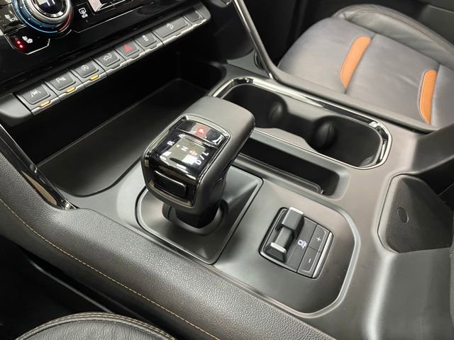 Certified 2024 GMC Sierra 1500 AT4 w/ Technology Package AWD/4WD image 8