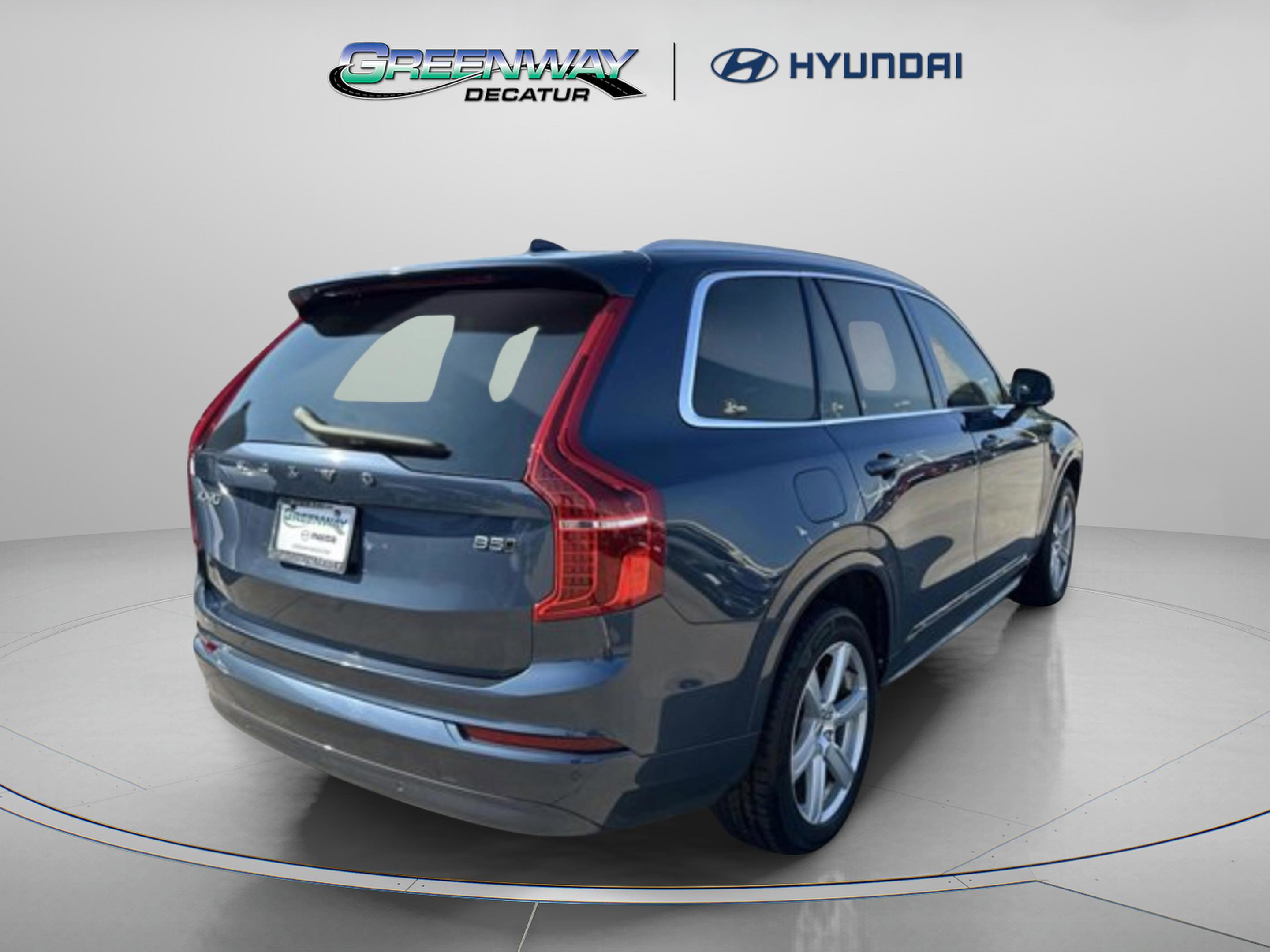 Used 2023 Volvo XC90 B5 Core image 7