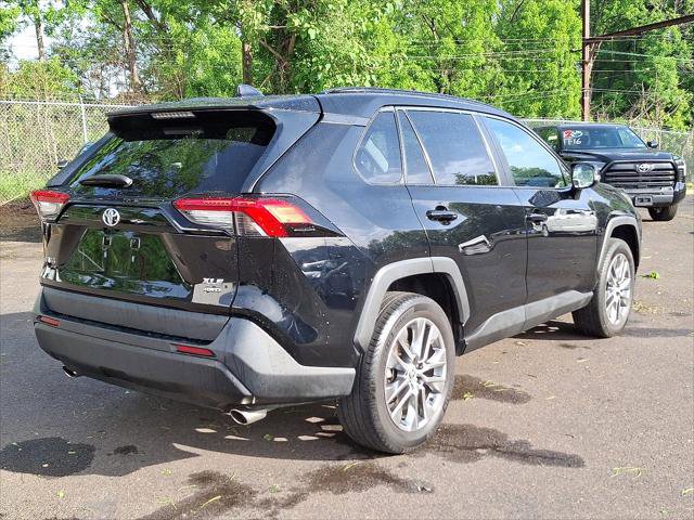 Certified 2023 Toyota RAV4 XLE Premium AWD/4WD image 27