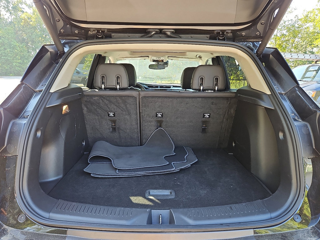 Used 2023 Buick Encore GX Essence w/ Experience Buick Package image 18