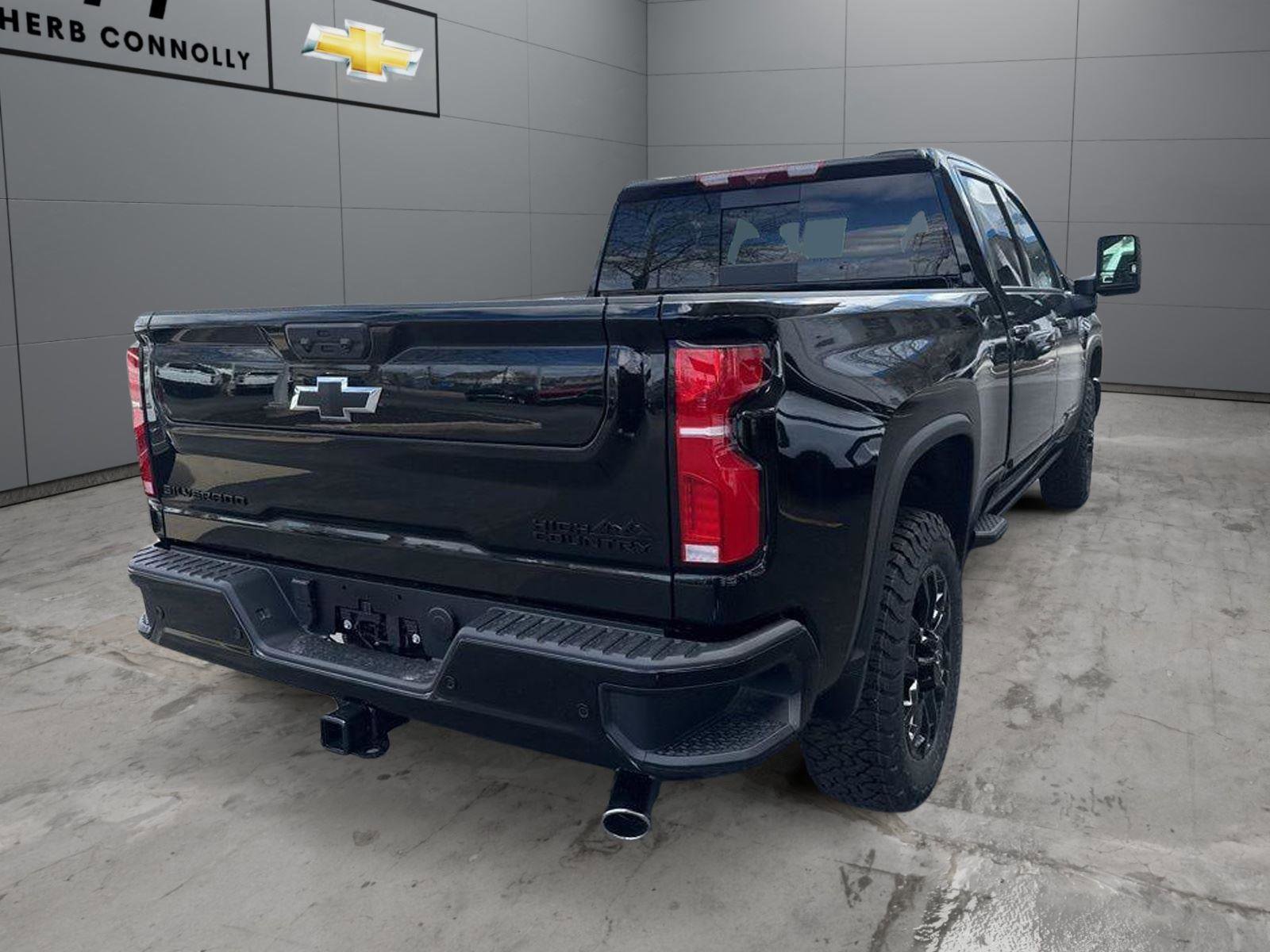 New 2026 Chevrolet Silverado 2500 High Country w/ High Country Premium Package AWD/4WD image 8