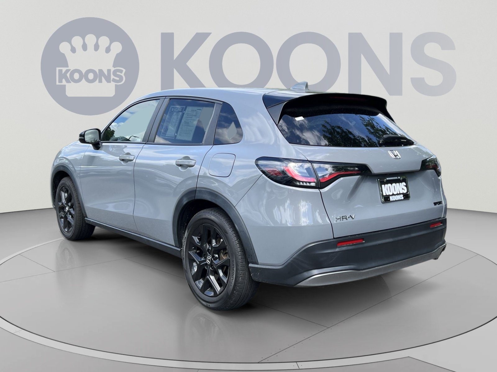Used 2023 Honda HR-V Sport image 4