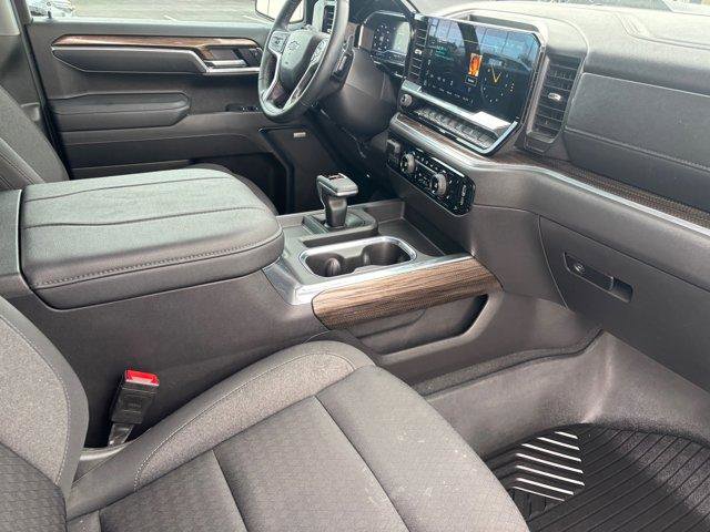 Used 2025 Chevrolet Silverado 1500 LT Trail Boss w/ Convenience Package II image 11