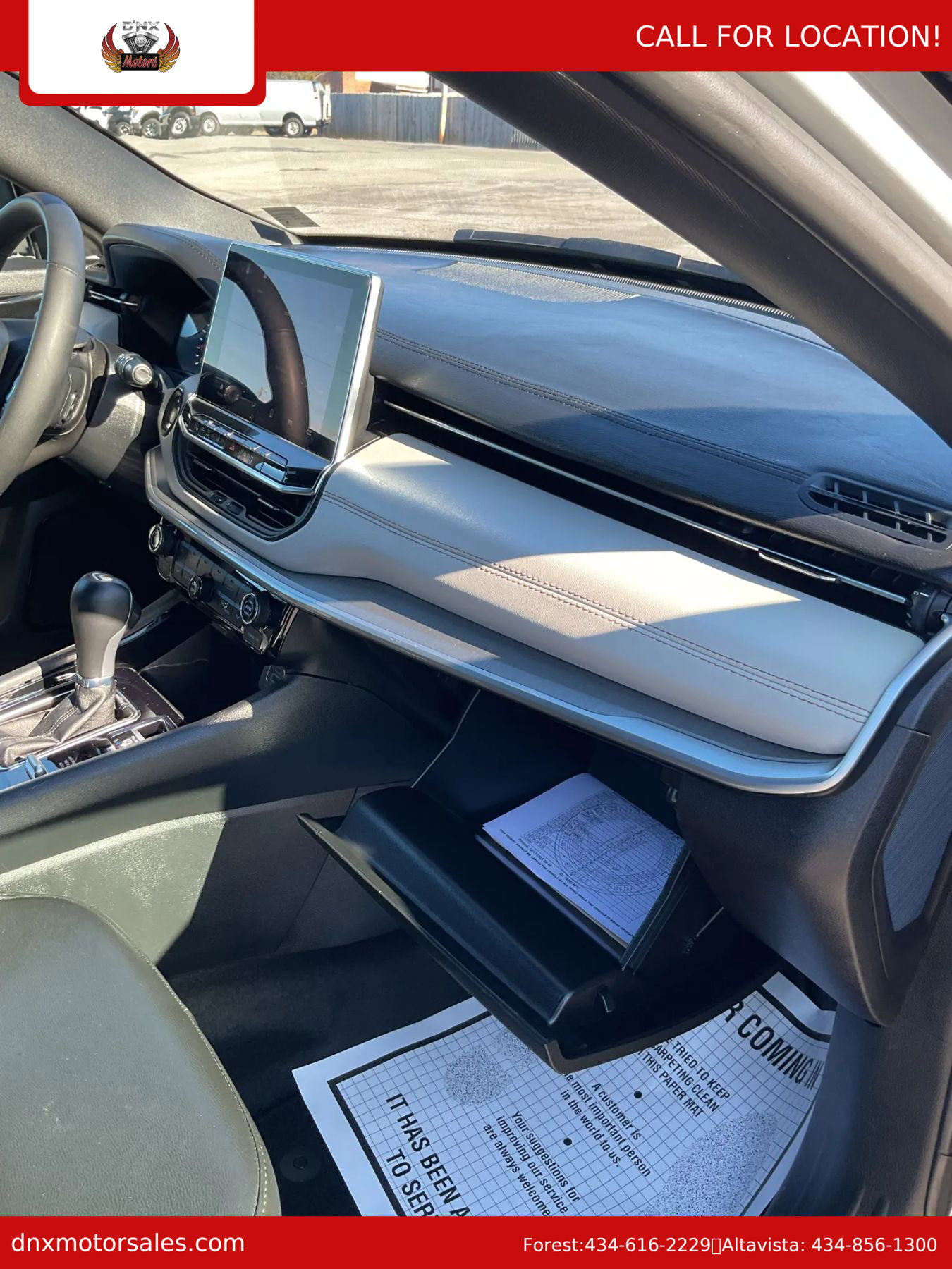 Used 2025 Jeep Compass Limited image 41