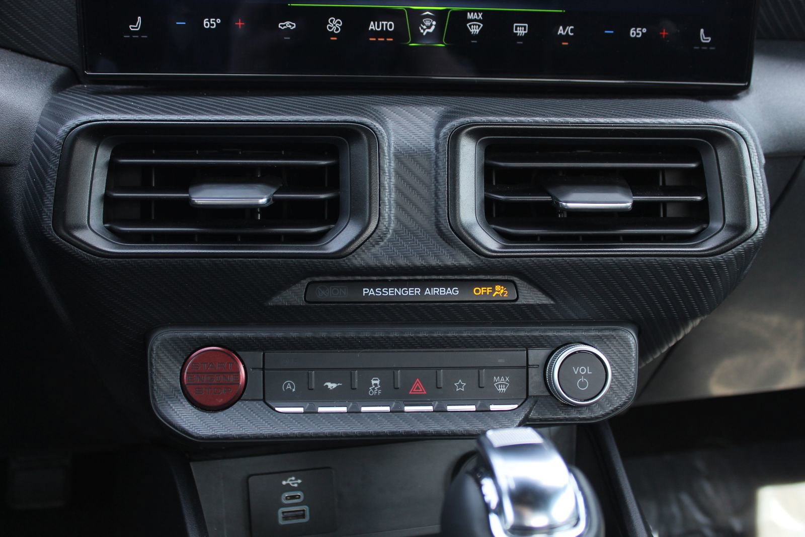 Used 2024 Ford Mustang Coupe image 19