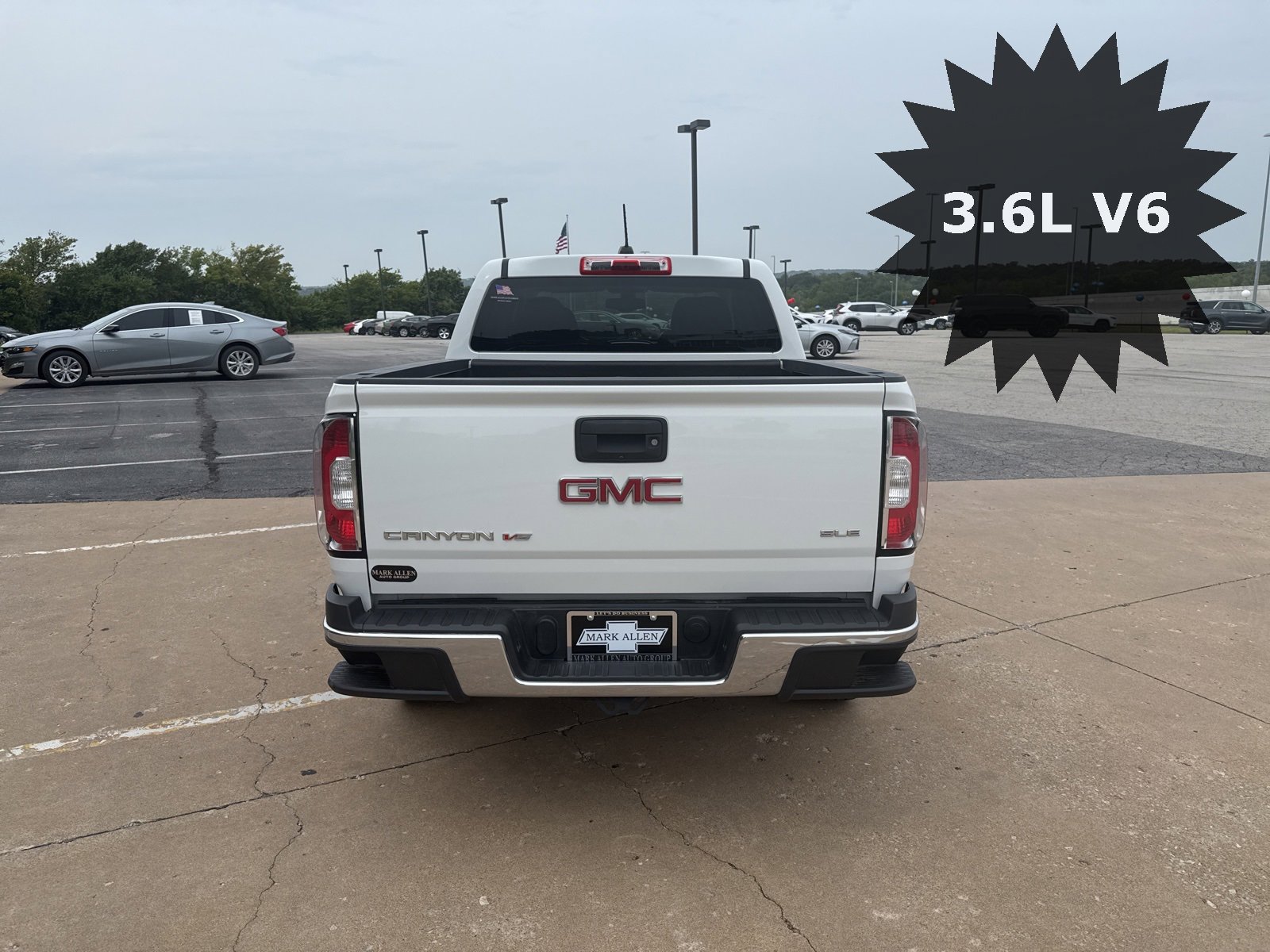 Used 2019 GMC Canyon SLE image 4