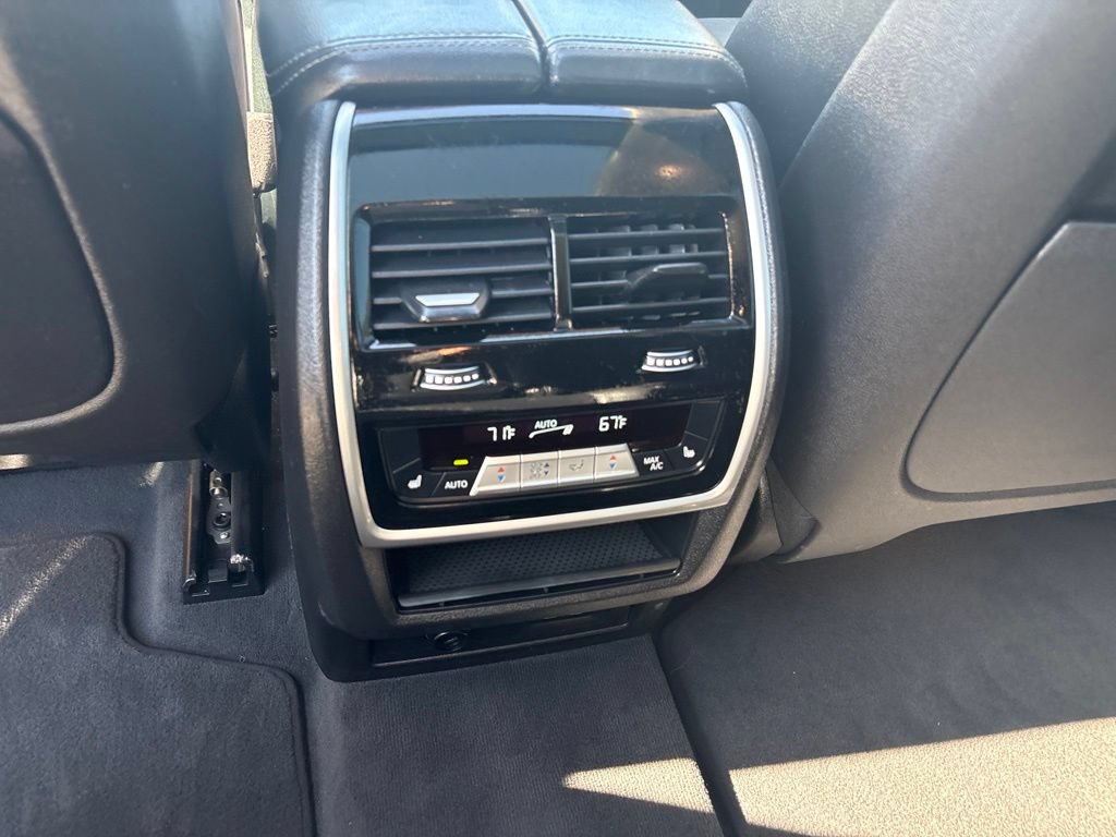 Used 2019 BMW X7 xDrive50i w/ Luxury Seating Package AWD/4WD image 19