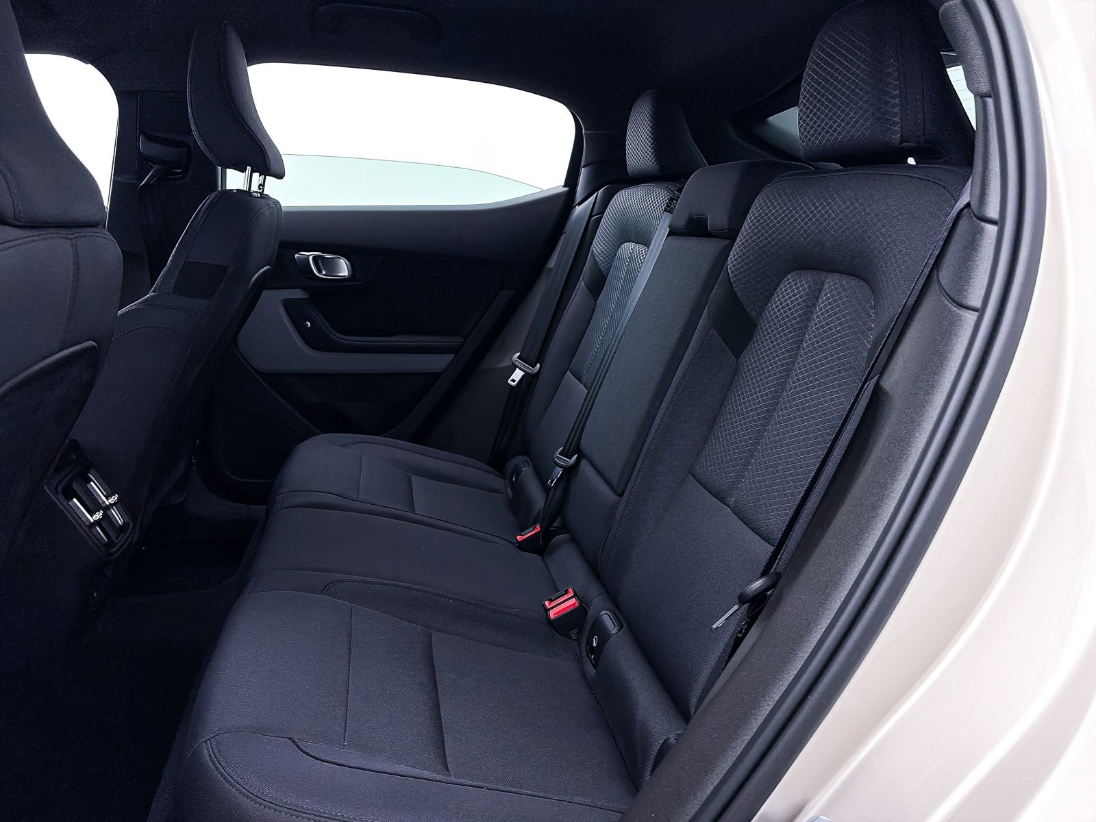 Used 2024 Polestar Polestar 2 image 35