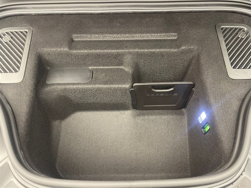 New 2025 Porsche Macan 4S Electric image 22