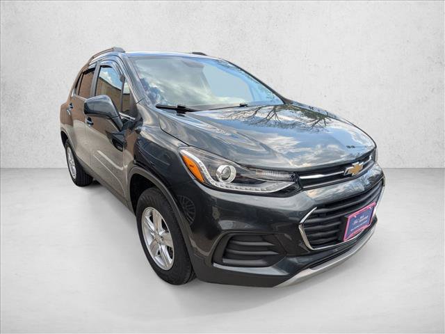 Used 2020 Chevrolet Trax LT w/ Sun & Sound Package video 2