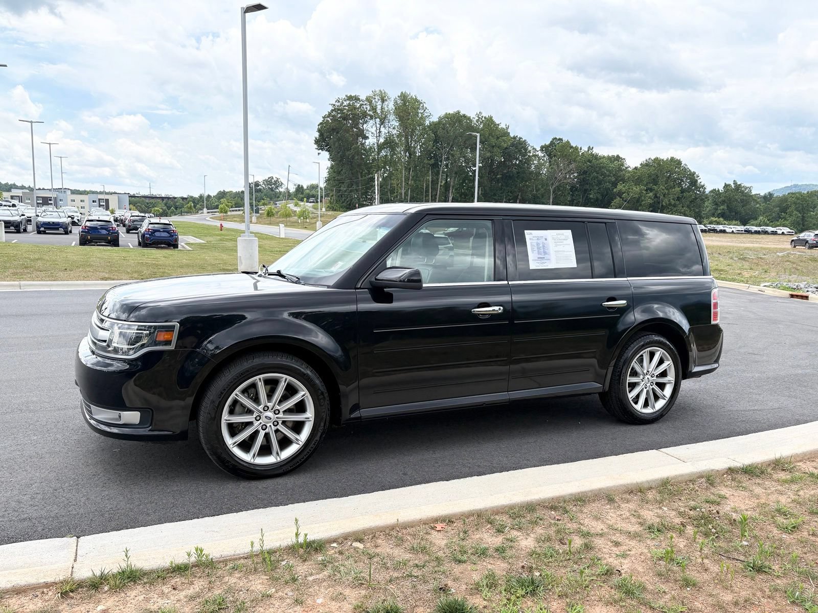 Used 2019 Ford Flex Limited FWD image 4
