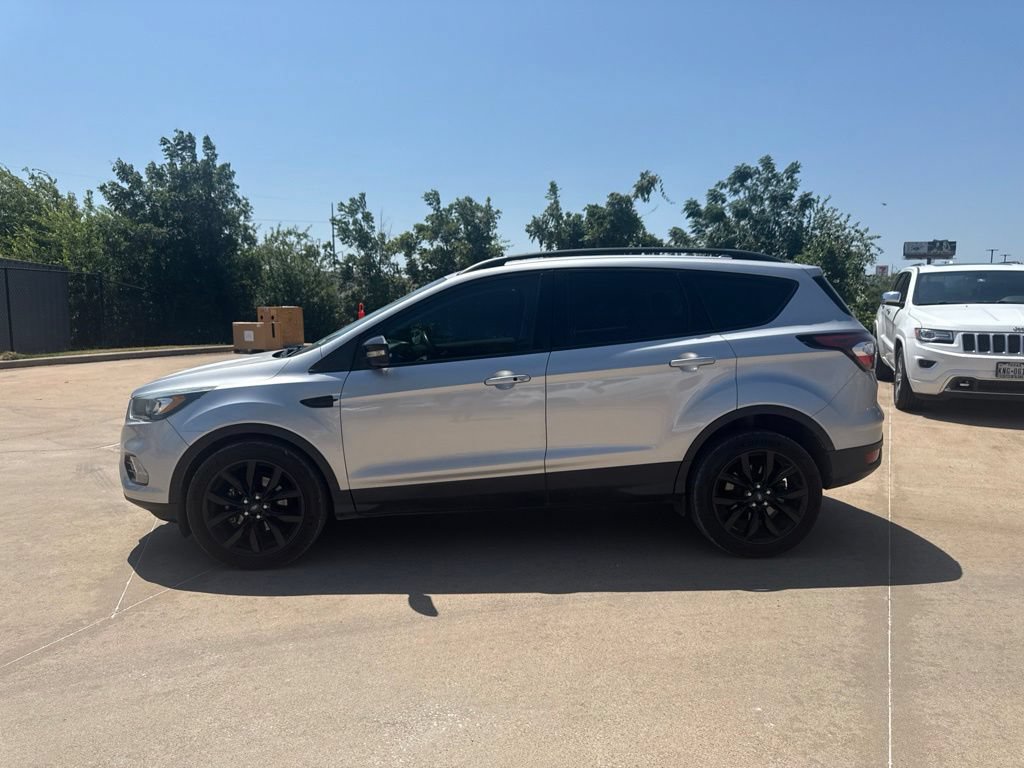 Used 2017 Ford Escape Titanium FWD image 2