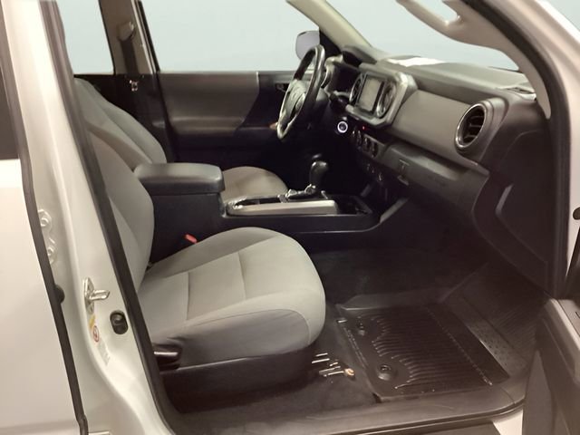 Used 2019 Toyota Tacoma SR5 AWD/4WD image 13
