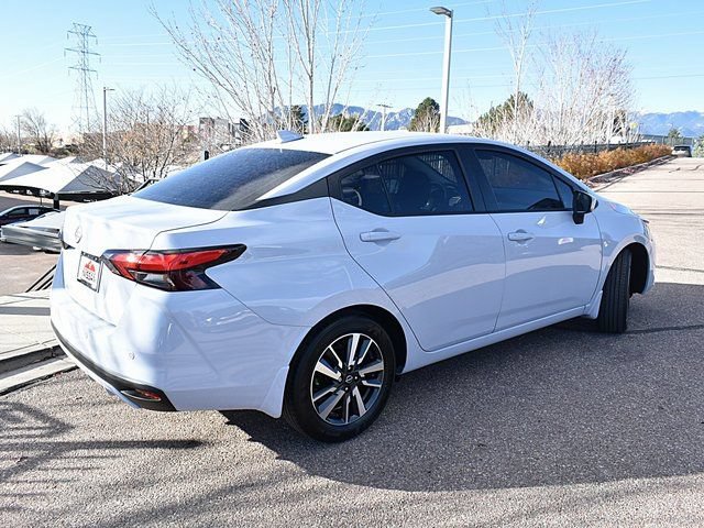 New 2025 Nissan Versa SV w/ Trunk Package FWD image 3