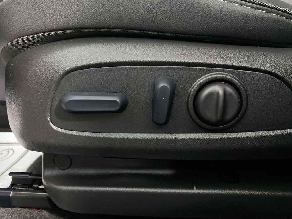 Used 2024 Buick Encore GX Preferred w/ Comfort Package image 12