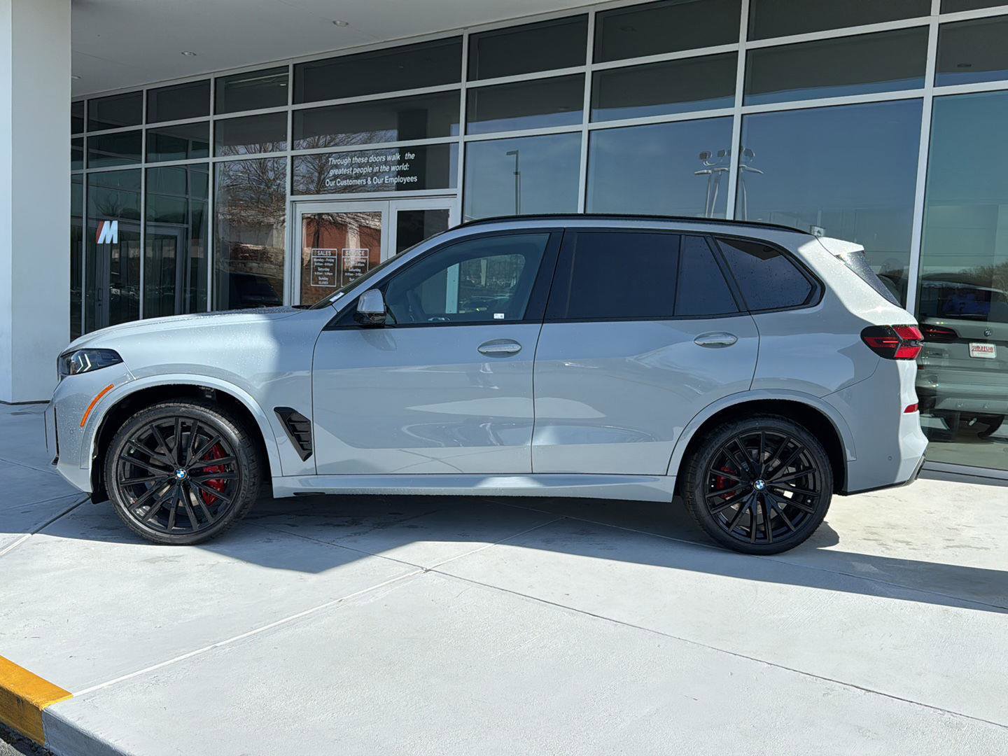 New 2026 BMW X5 sDrive40i image 4