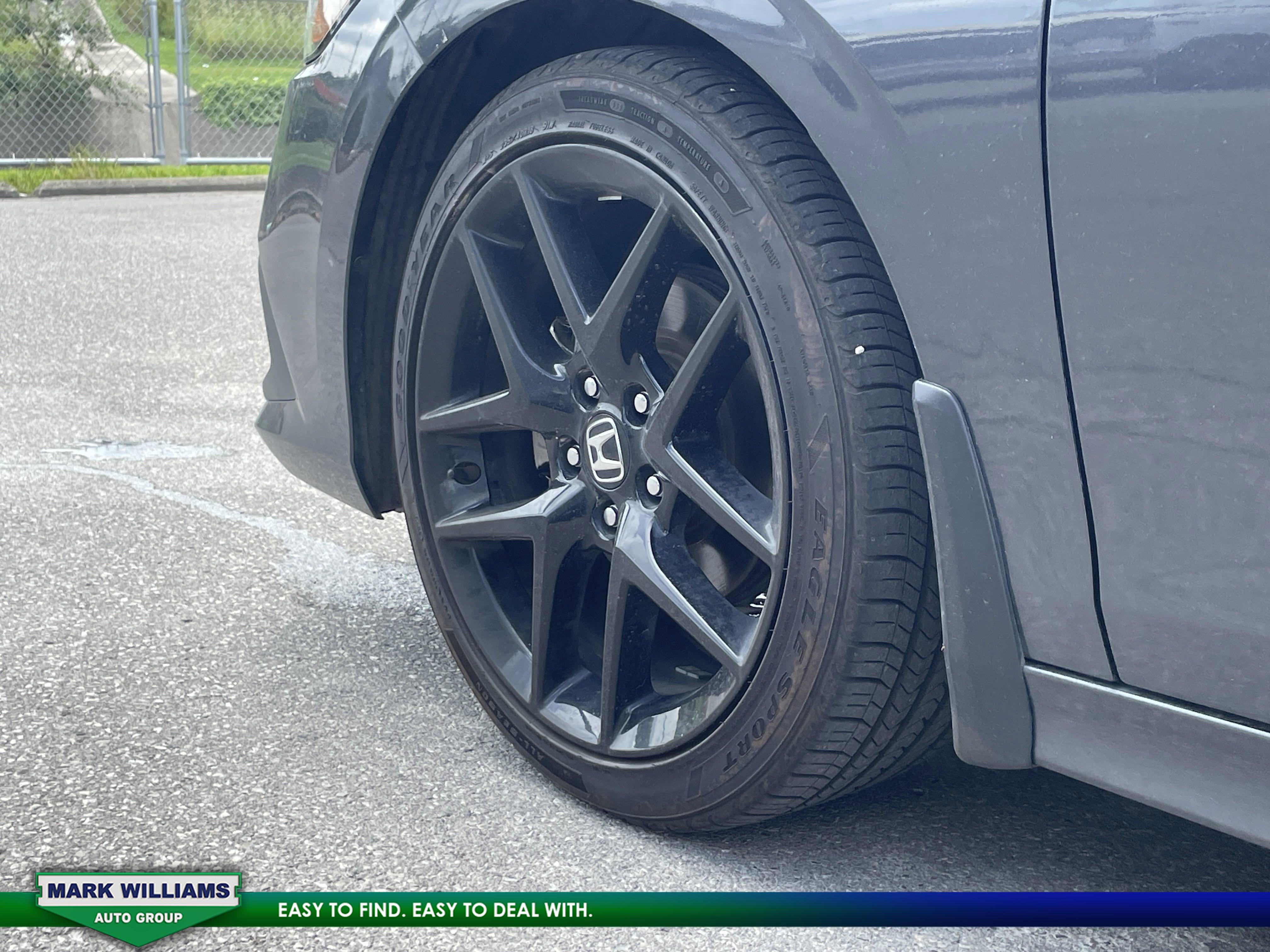 Used 2022 Honda Civic Sport image 11