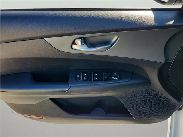 Used 2020 Kia Forte LXS image 12