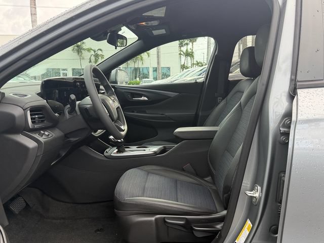 Used 2024 Buick Envista Preferred w/ Advanced Safety Package FWD image 10