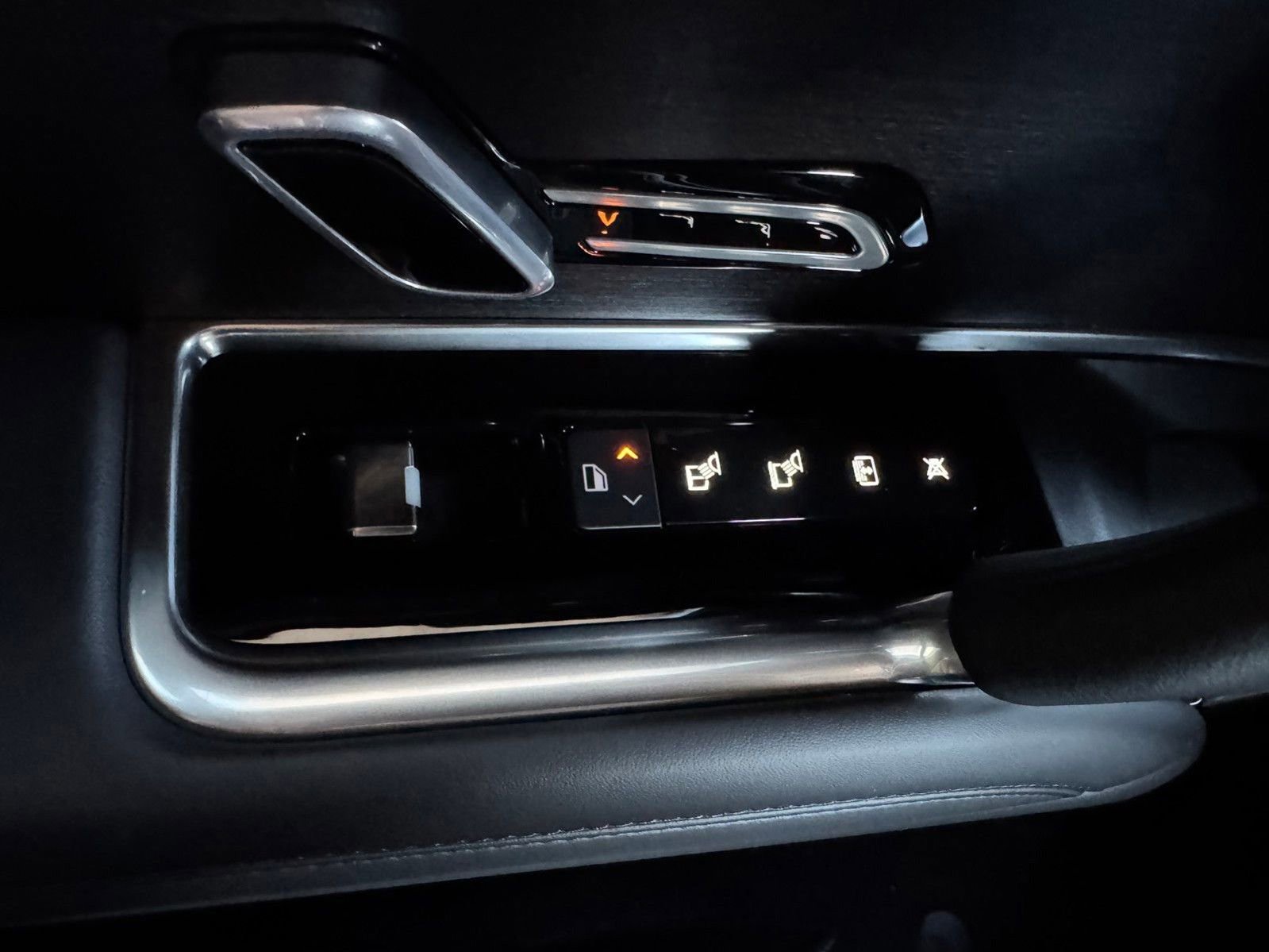 New 2026 Land Rover Range Rover SE AWD/4WD image 21
