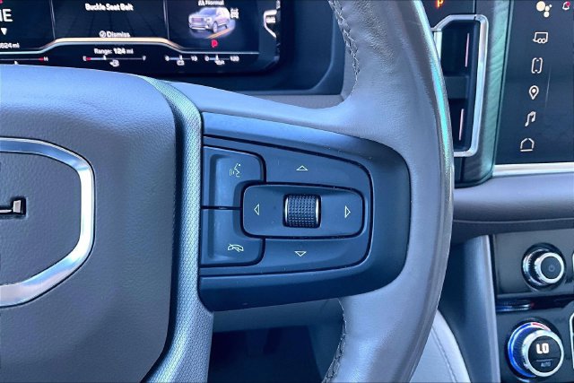 Used 2023 GMC Yukon Denali w/ LPO, Floor Liner Package AWD/4WD image 18