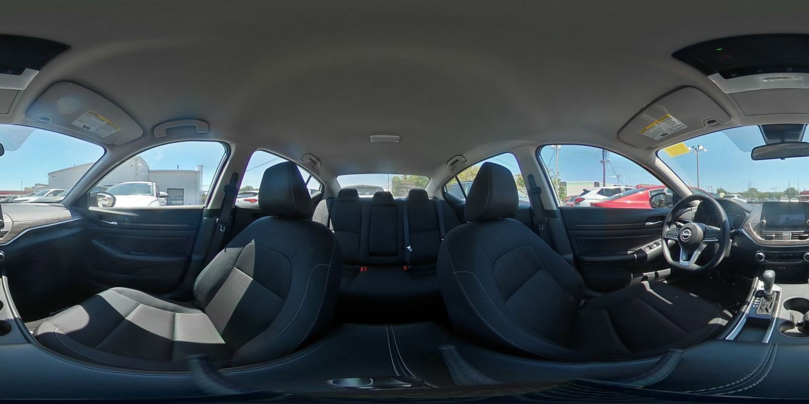 Used 2025 Nissan Altima 2.5 SV FWD image 43