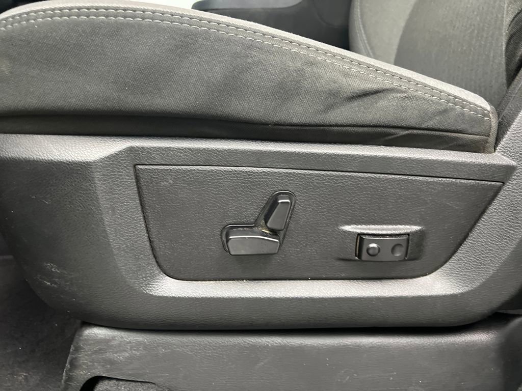 Used 2024 RAM 2500 Big Horn image 10