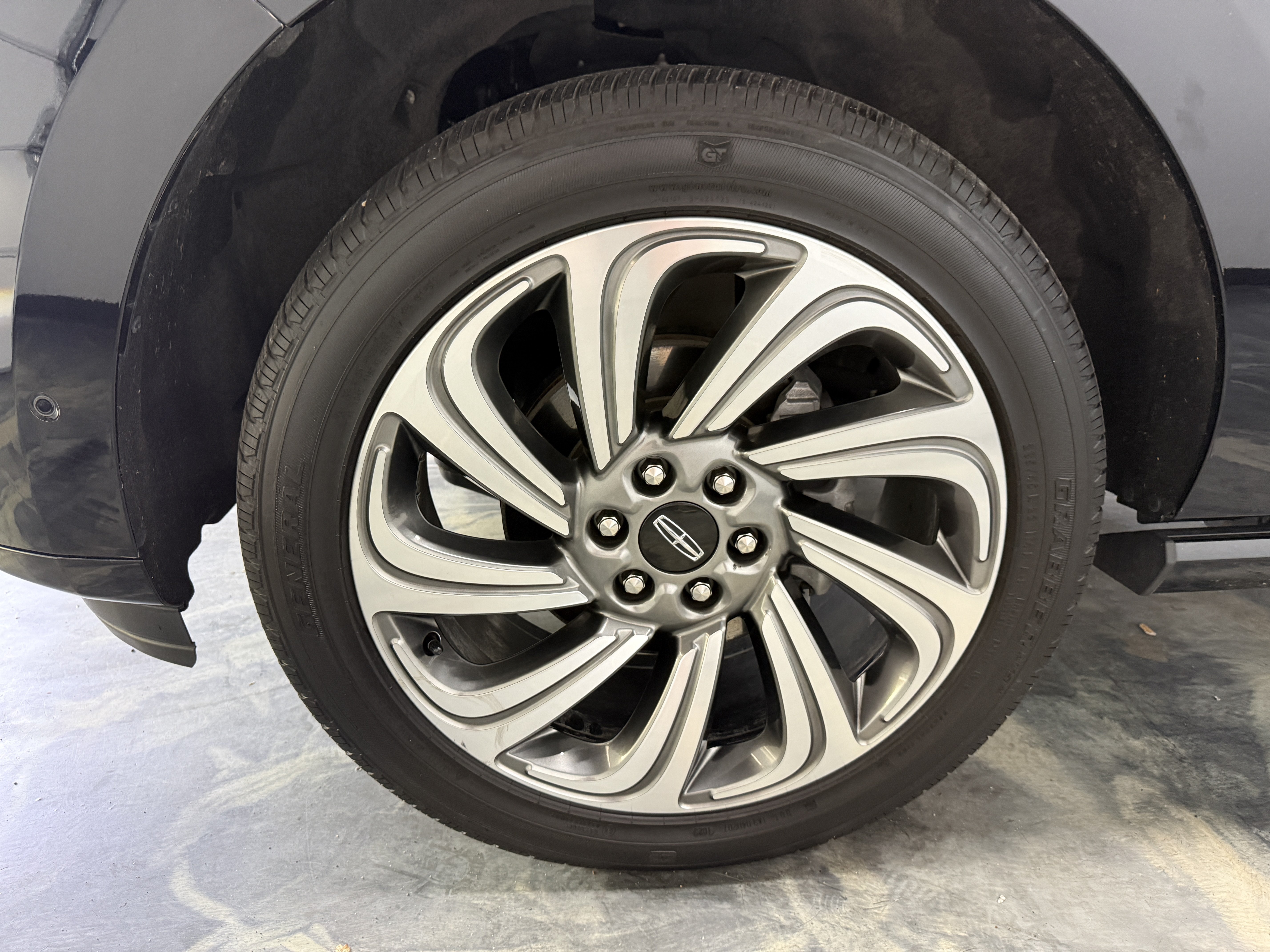 Used 2023 Lincoln Navigator L Reserve w/ Equipment Group 201A AWD/4WD image 31