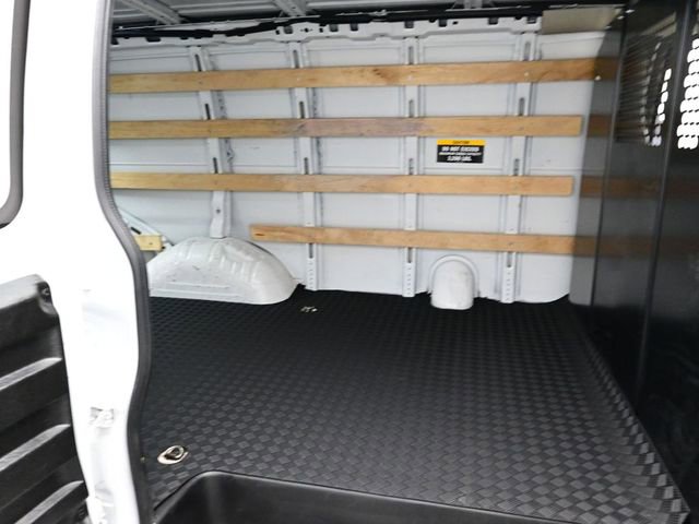 Used 2023 GMC Savana 2500 w/ Driver Convenience Package image 22
