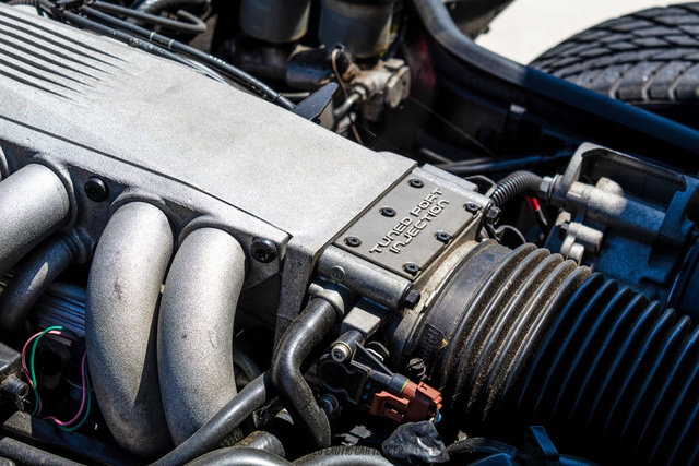 Used 1991 Chevrolet Corvette Convertible RWD image 19