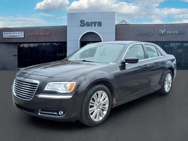 Used 2013 Chrysler 300 AWD w/ Driver Convenience Group image 3