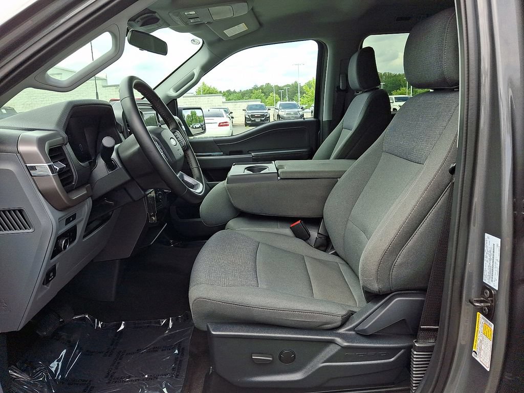 Used 2025 Ford F150 XLT w/ Equipment Group 301A Standard AWD/4WD image 14
