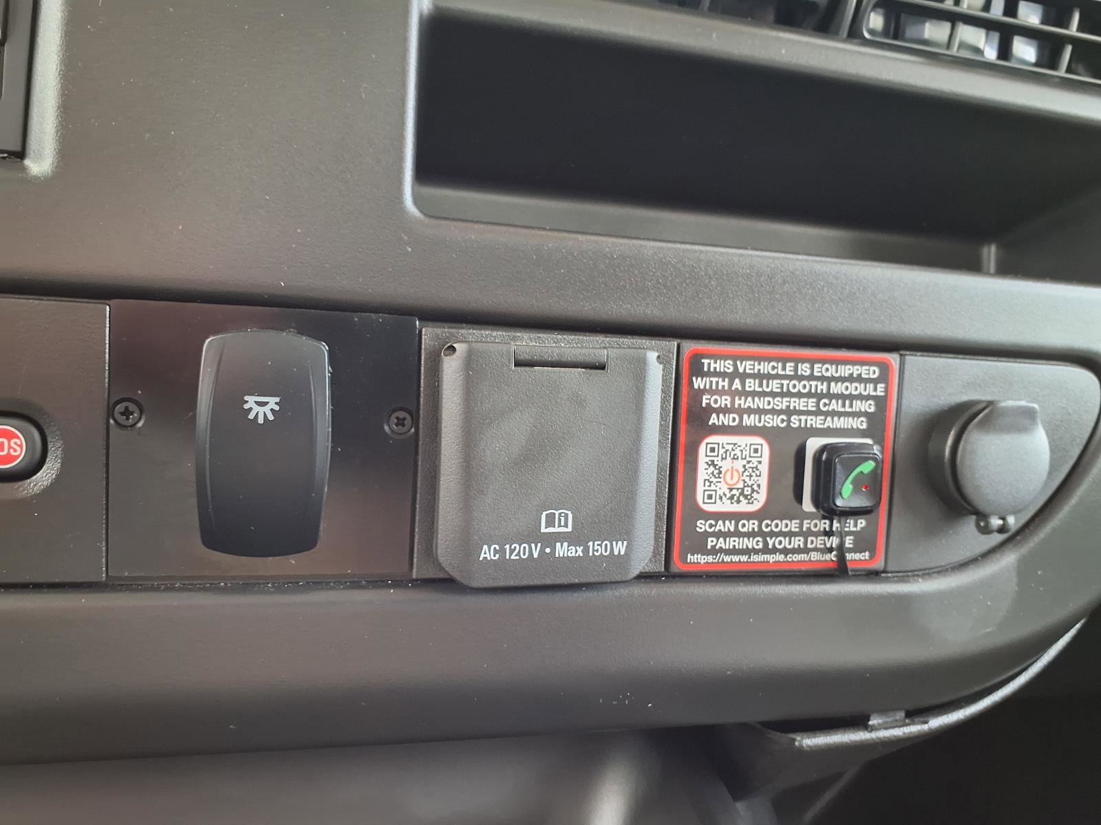 New 2026 GMC Savana 4500 w/ Power Convenience Package RWD image 9