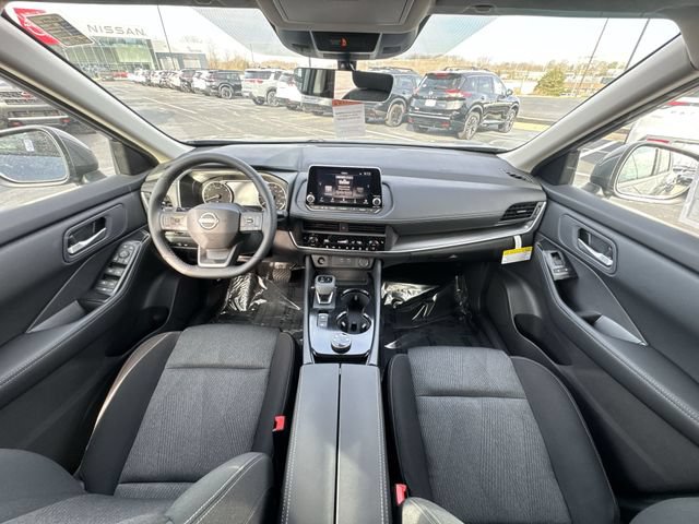 Certified 2026 Nissan Rogue SV w/ Cold Weather Package AWD/4WD image 20