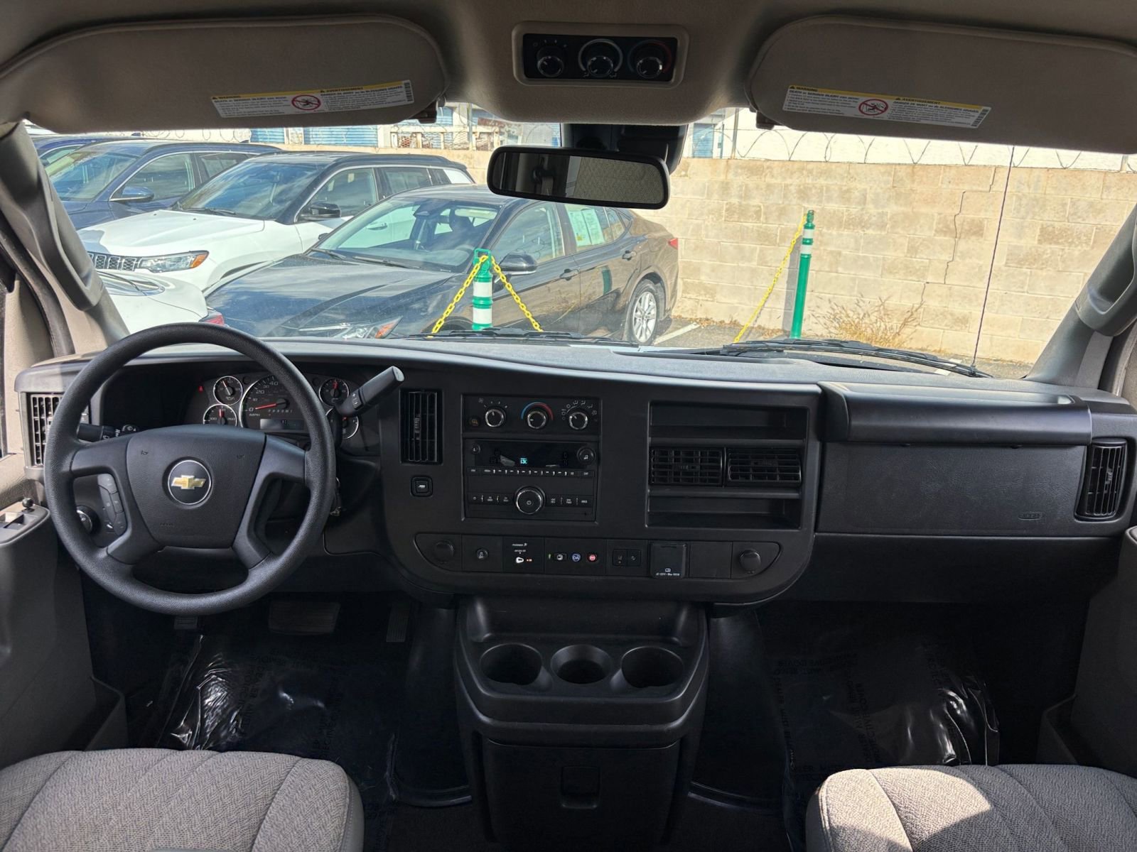 Used 2025 Chevrolet Express 3500 LT w/ LT Preferred Equipment Group image 33