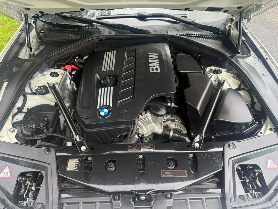 Used 2011 BMW 528i Sedan RWD image 34