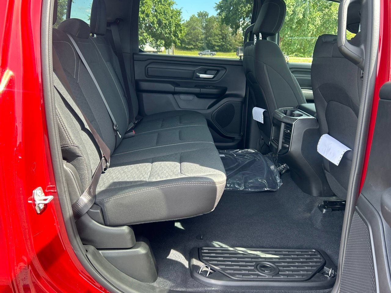 New 2026 RAM 1500 Express AWD/4WD image 15