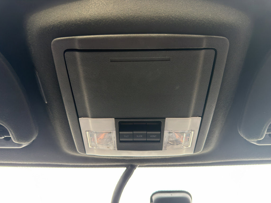 Used 2017 Ford Expedition EL Platinum image 16