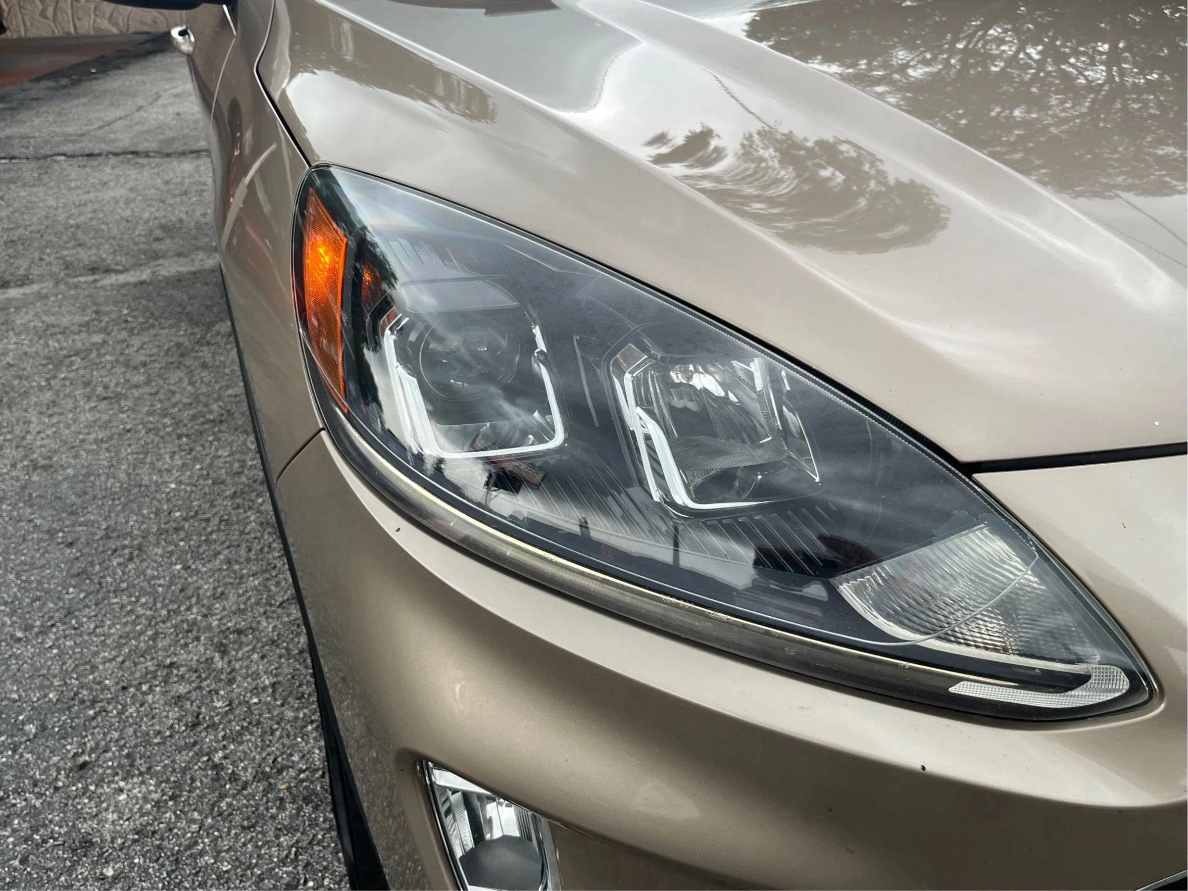 Used 2021 Ford Escape SEL AWD/4WD image 9