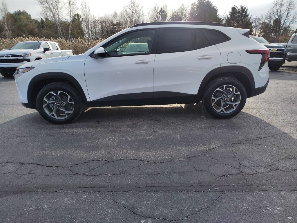 New 2026 Chevrolet Trax LT image 4