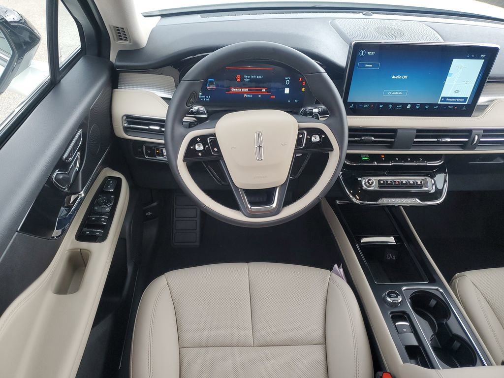 New 2026 Lincoln Corsair Premiere FWD image 16