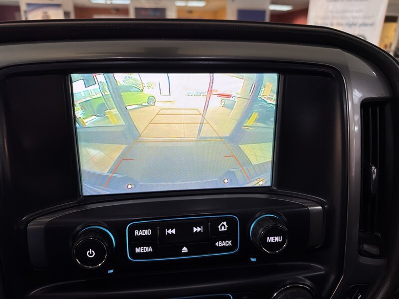 Used 2018 Chevrolet Silverado 1500 LTZ Z71 w/ LTZ Plus Package AWD/4WD image 19