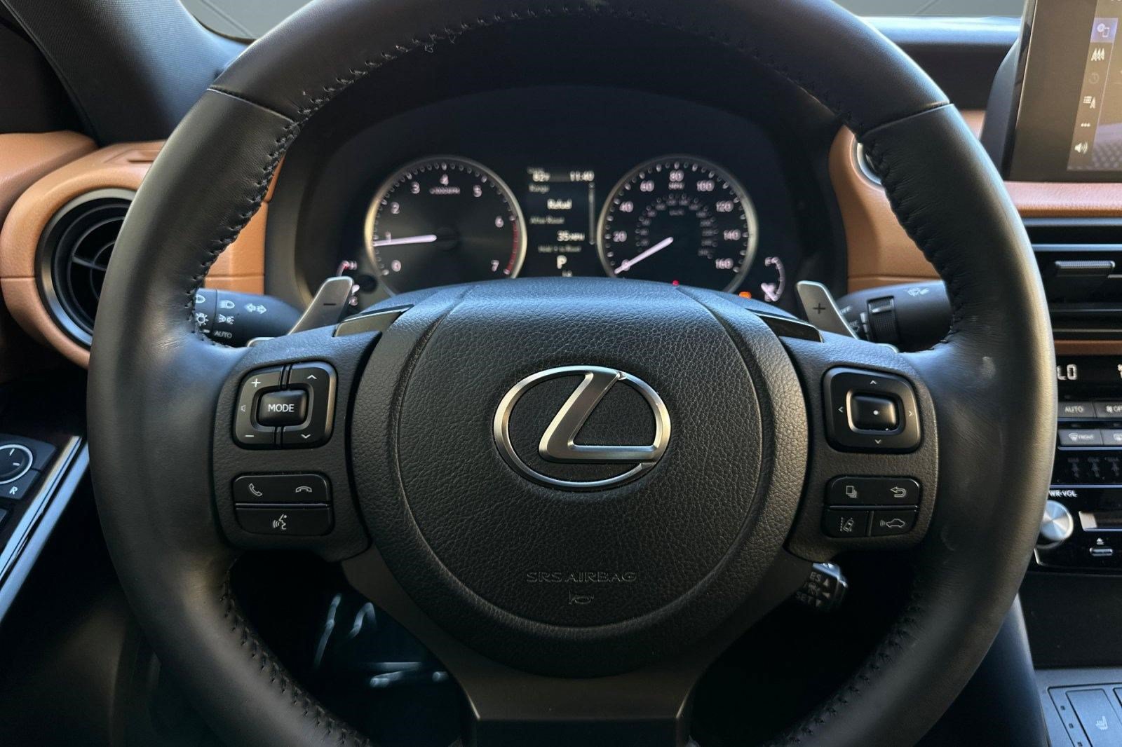 Certified 2025 Lexus IS 300 F Sport RWD image 11