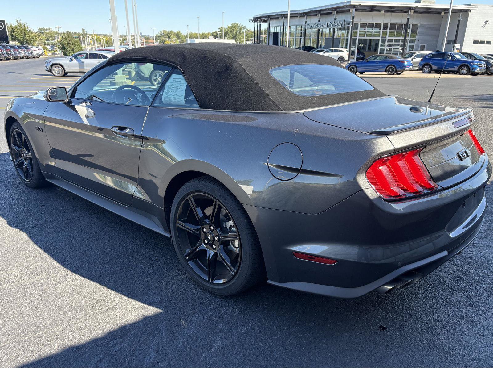 Used 2020 Ford Mustang GT Premium w/ Black Accent Package RWD image 5