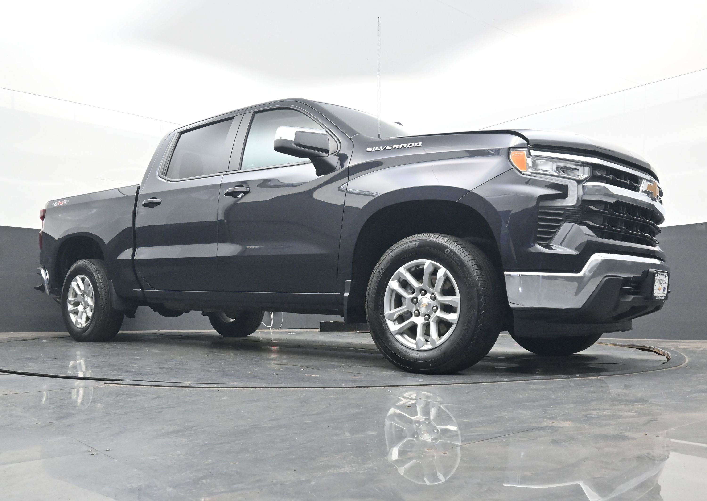 Used 2024 Chevrolet Silverado 1500 LT image 19