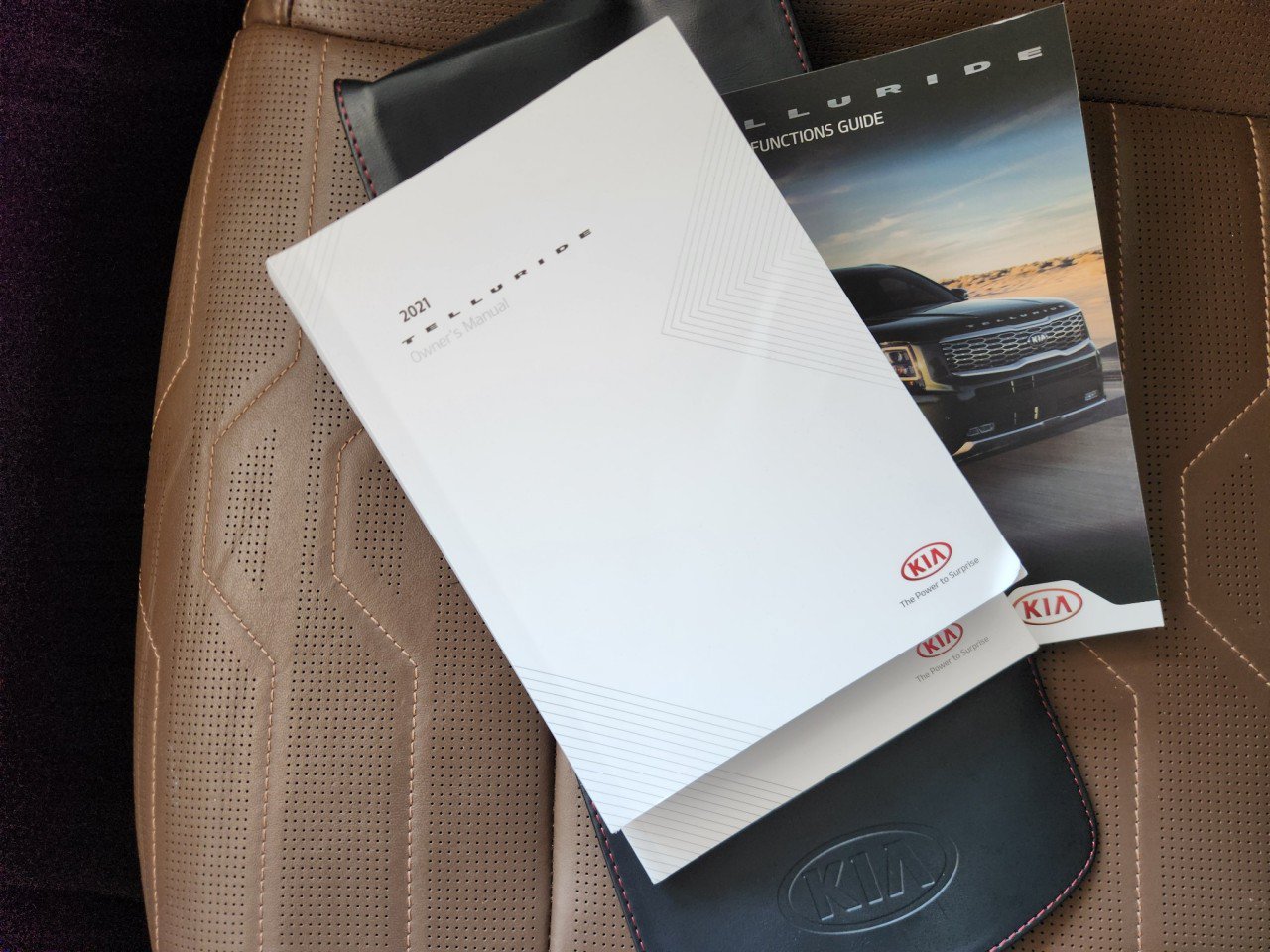 Used 2021 Kia Telluride SX w/ SX Prestige Package AWD/4WD image 23